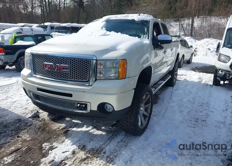 2011 GMC Sierra 1500 Denali z USA, uszkodzony, nr VIN 3GTP2XE21BG246792